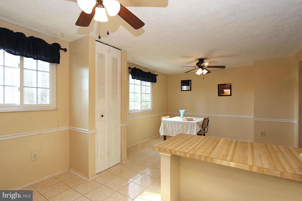 10316 Apple Ridge Road Gaithersburg, MD 20886 - Photo 14 of 30 Kitchen