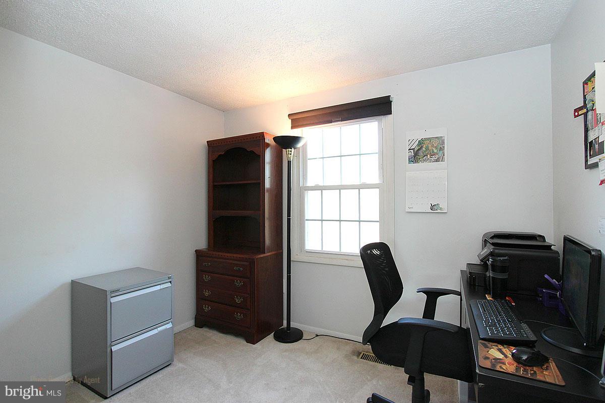 10316 Apple Ridge Road Gaithersburg, MD 20886 - Photo 22 of 30 Bedroom