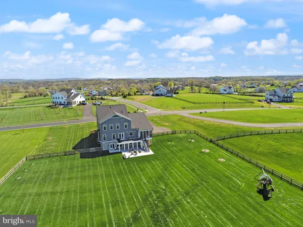 $1,895,000 | 38866 Silver King Circle, Waterford, VA 20197