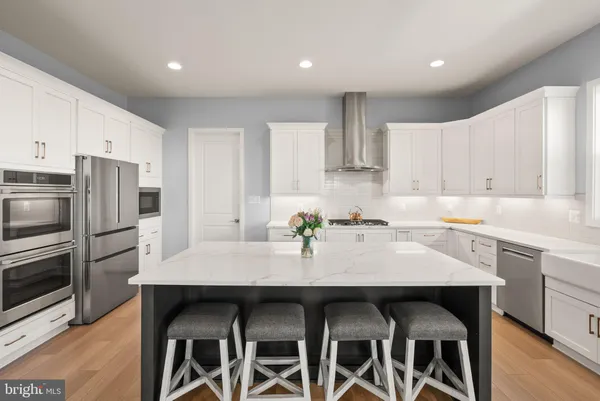 $1,895,000 | 38866 Silver King Circle, Waterford, VA 20197