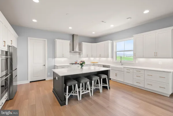 $1,895,000 | 38866 Silver King Circle, Waterford, VA 20197