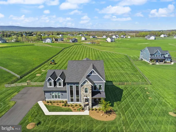 $1,895,000 | 38866 Silver King Circle, Waterford, VA 20197