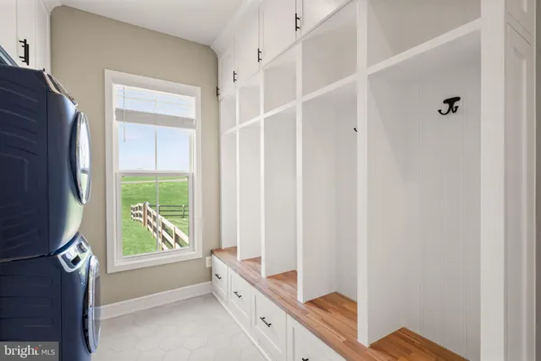 $1,895,000 | 38866 Silver King Circle, Waterford, VA 20197