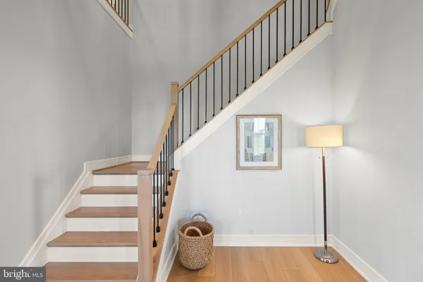 $1,895,000 | 38866 Silver King Circle, Waterford, VA 20197