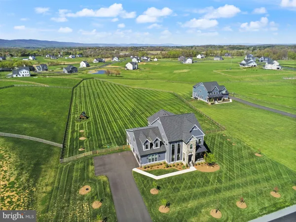 $1,895,000 | 38866 Silver King Circle, Waterford, VA 20197