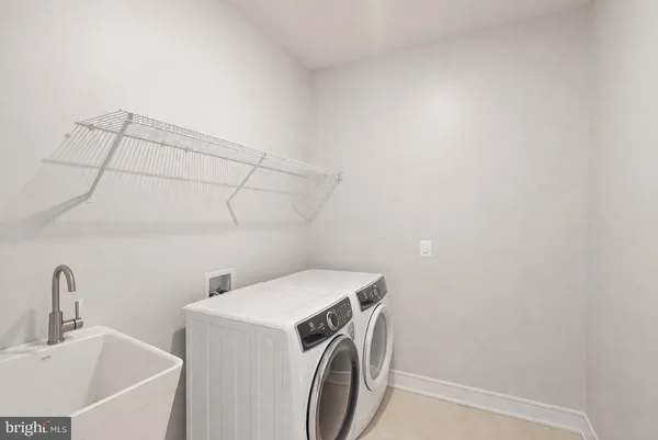 $1,895,000 | 38866 Silver King Circle, Waterford, VA 20197