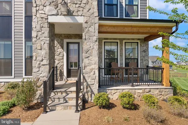 $1,895,000 | 38866 Silver King Circle, Waterford, VA 20197