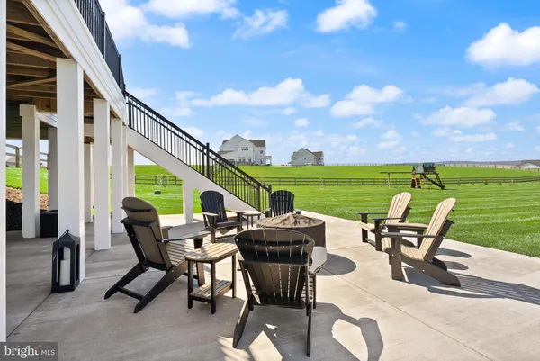 $1,895,000 | 38866 Silver King Circle, Waterford, VA 20197