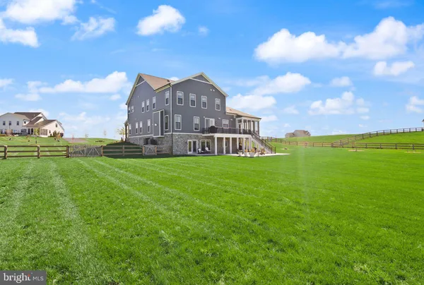 $1,895,000 | 38866 Silver King Circle, Waterford, VA 20197