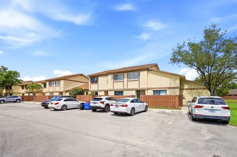 $338,800 | 10875 Northwest 29th Manor, Unit 8, Sunrise, FL 33322