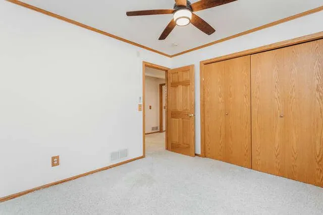 $3,495 | 17583 Foxboro Lane, Lakeville, MN 55024