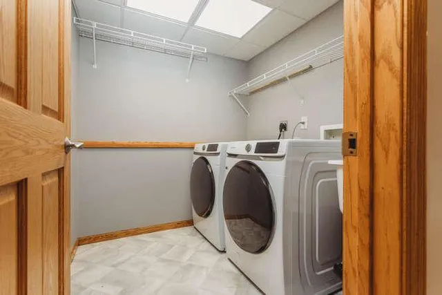 $3,495 | 17583 Foxboro Lane, Lakeville, MN 55024