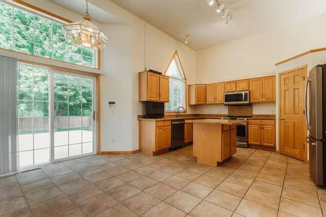 $3,495 | 17583 Foxboro Lane, Lakeville, MN 55024