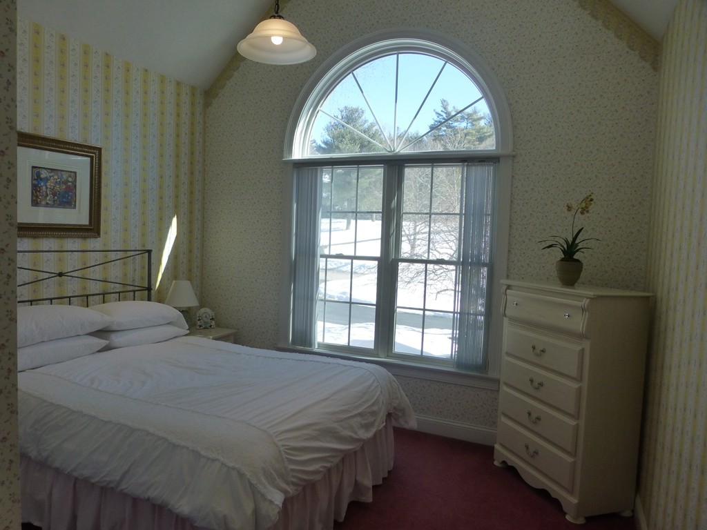 12 Elizabeth Road Auburn, MA 01501 - Photo 12 of 30 Gallery Image 12