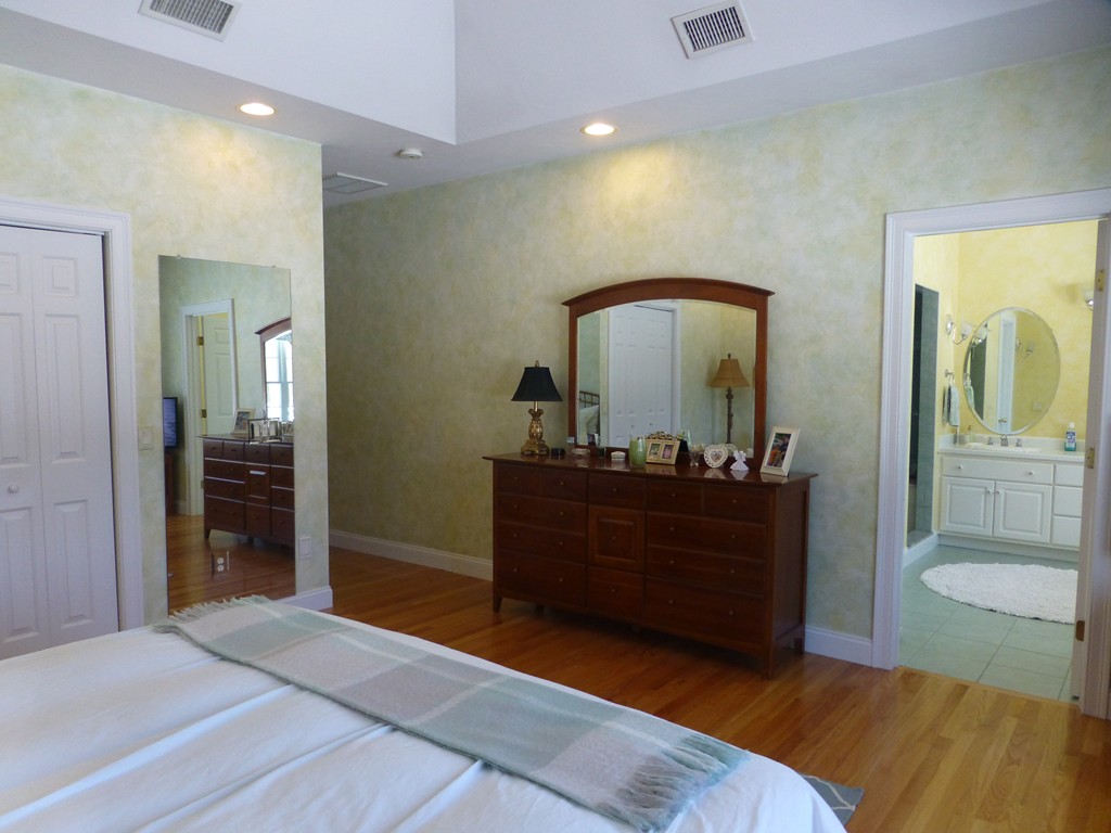 12 Elizabeth Road Auburn, MA 01501 - Photo 17 of 30 Gallery Image 17