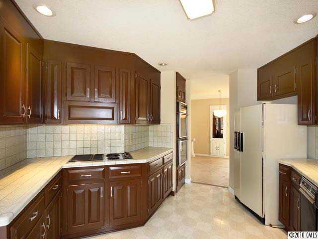 147 Nottingham Road Statesville, NC 28625 - Photo 6 of 15 Gallery Image 6