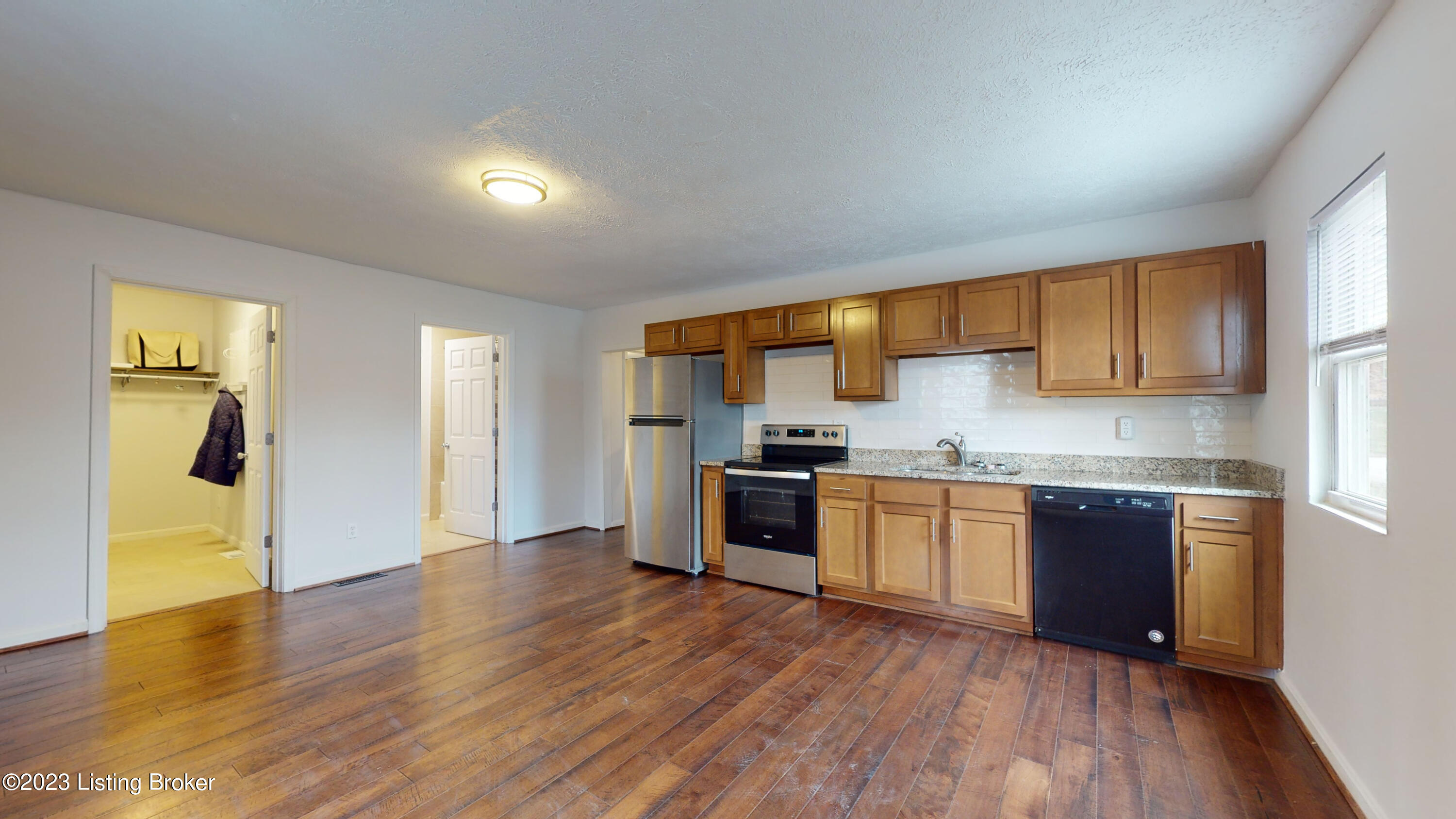 5815 Pendleton Road Louisville, KY 40272 - Photo 9 of 21 5815-Pendleton-Rd-02022023_210651
