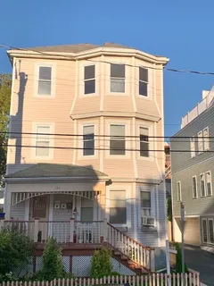 $1,400,000 | 194 Boylston Street, Boston, MA 02130