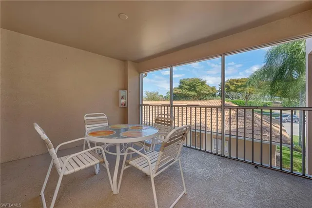 $395,000 | 3890 Sawgrass Way, Unit 2324, Naples, FL 34112