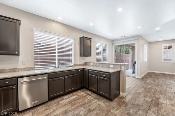 $2,700 | 3705 Spring Shadow Road, Las Vegas, NV 89129