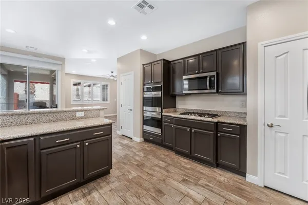 $2,700 | 3705 Spring Shadow Road, Las Vegas, NV 89129