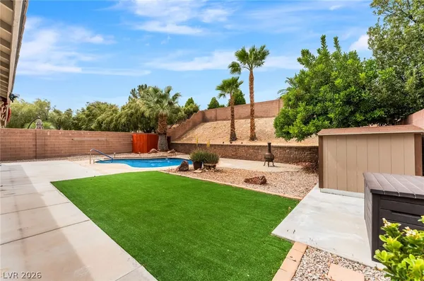 $2,700 | 3705 Spring Shadow Road, Las Vegas, NV 89129