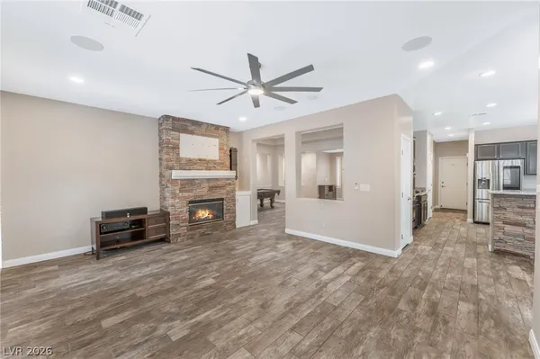 $2,700 | 3705 Spring Shadow Road, Las Vegas, NV 89129