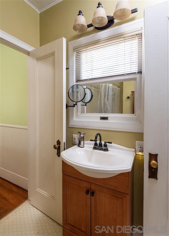 2561 E Street San Diego, CA 92102 - Photo 13 of 23