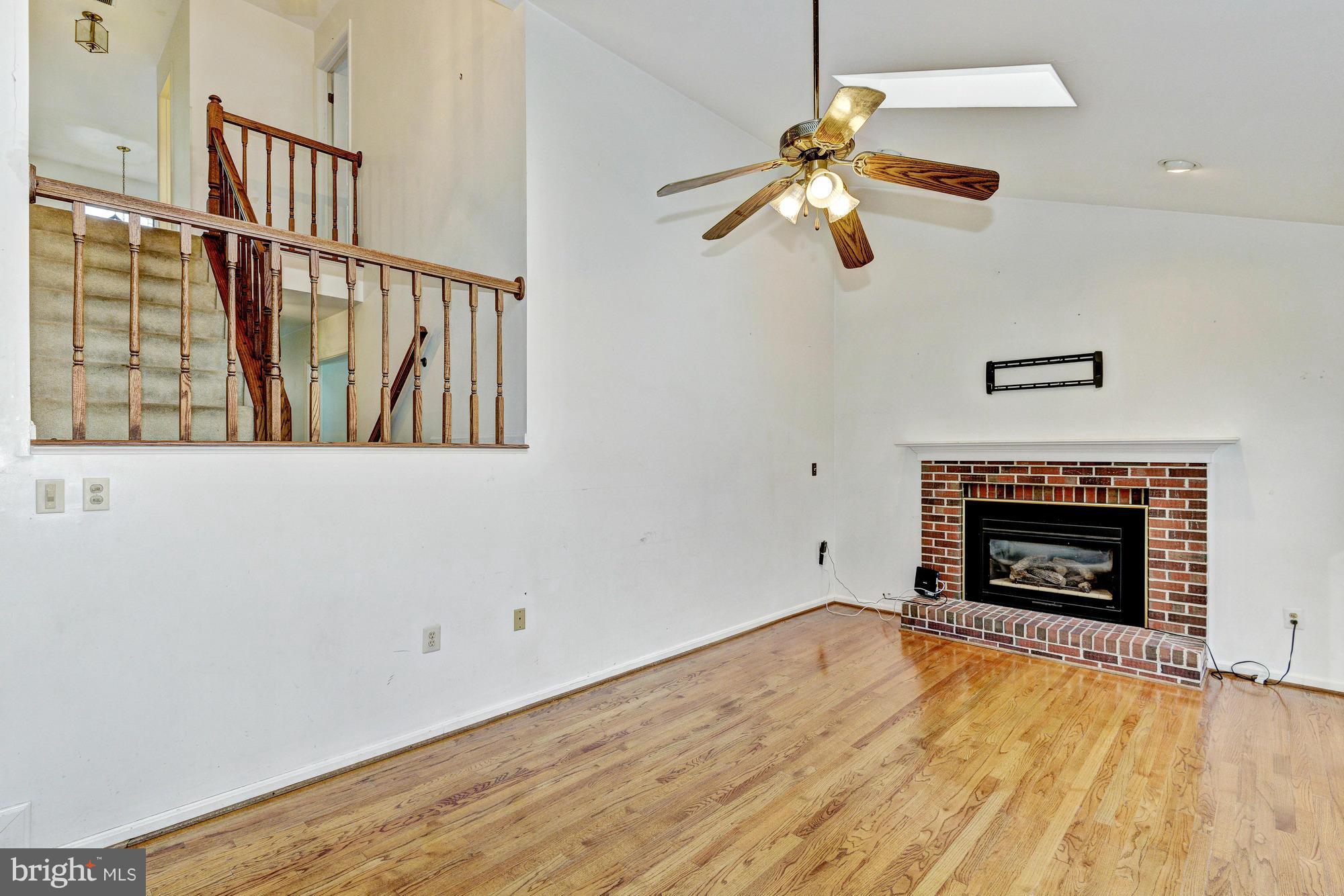 8005 Craddock Road Greenbelt, MD 20770 - Photo 8 of 22 Family Room