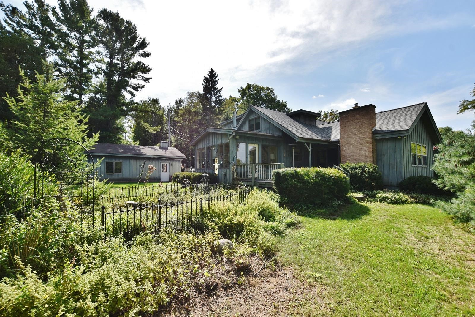 1093 South Peck Road Suttons Bay, MI 49682 - Photo 25 of 37