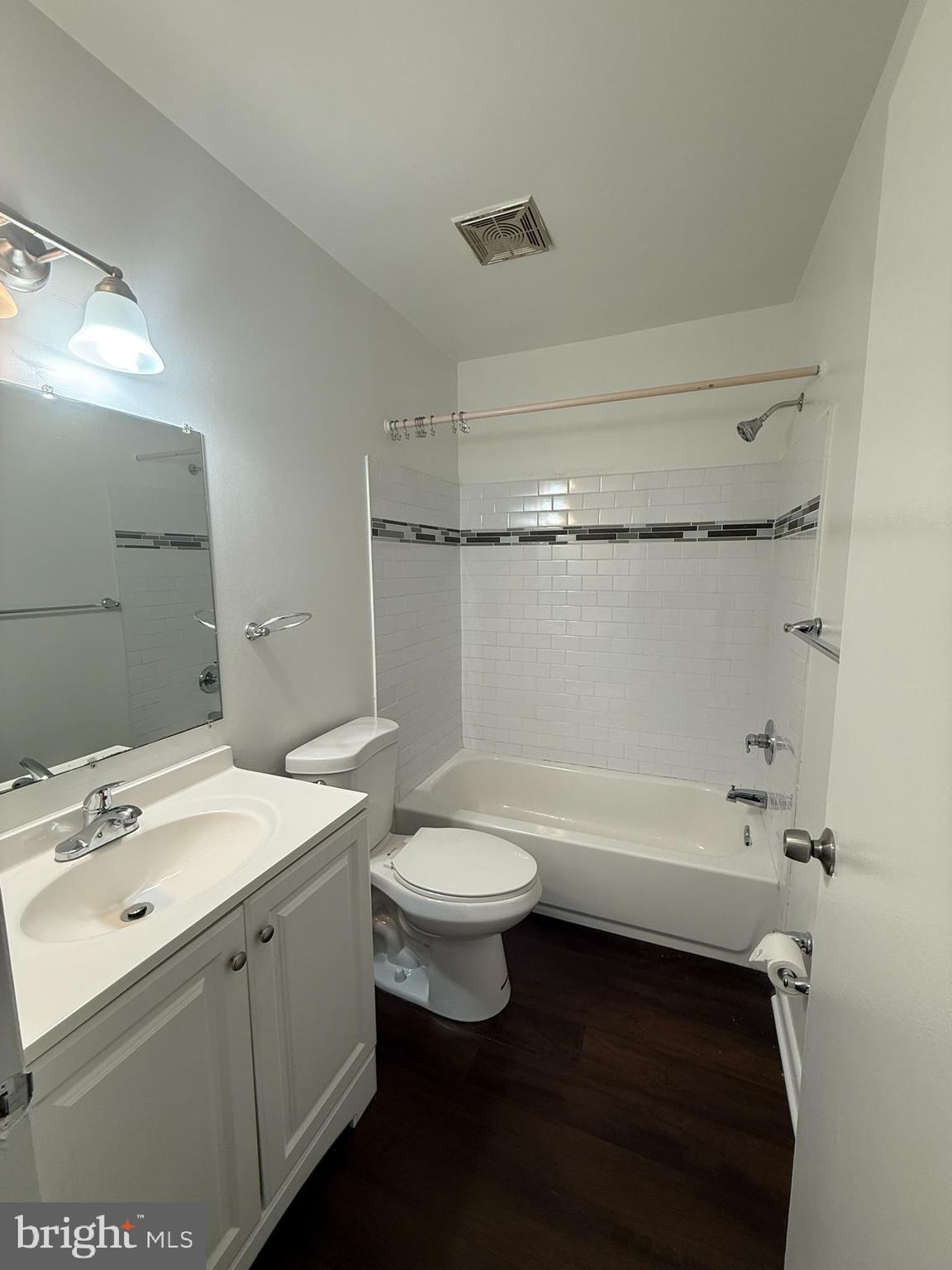123 Echelon Road Voorhees, NJ 08043 - Photo 14 of 23 a bathroom with a sink a toilet and a bathtub