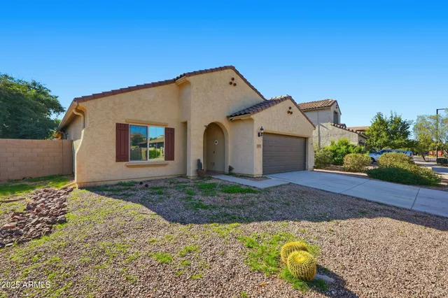 $370,000 | 17517 West Pinnacle Vista Drive, Surprise, AZ 85387