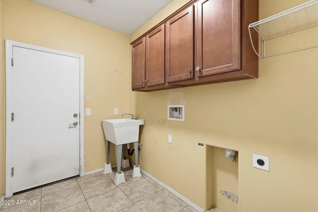 $370,000 | 17517 West Pinnacle Vista Drive, Surprise, AZ 85387