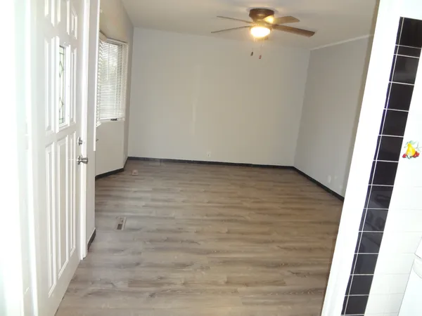 $284,600 | 113 Hickory Drive, Carpentersville, IL 60110