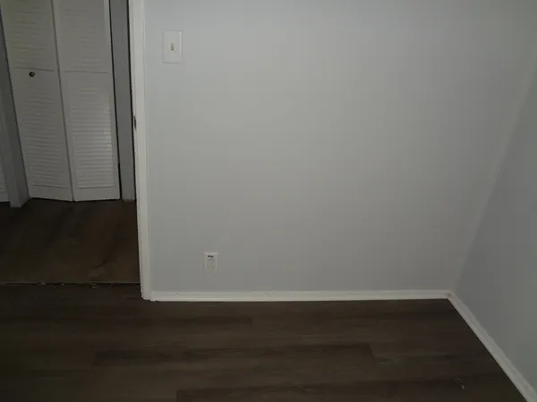 $284,600 | 113 Hickory Drive, Carpentersville, IL 60110