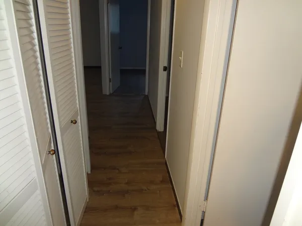 $284,600 | 113 Hickory Drive, Carpentersville, IL 60110