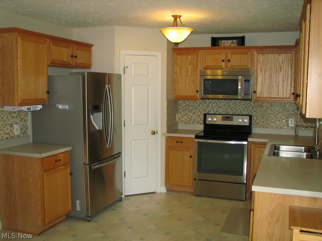4091 Darrow Road Stow, OH 44224 - Photo 3 of 24