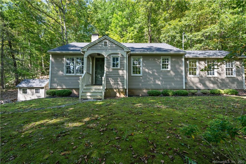 8 Riggs Street Oxford, CT 06478 - Photo 1 of 1 Gallery Image 1