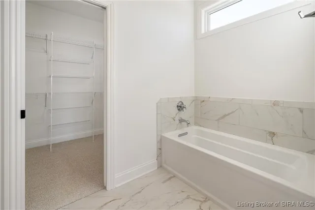 $699,900 | 125 Noblewood Boulevard, Jeffersonville, IN 47130