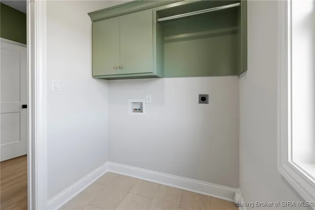 $699,900 | 125 Noblewood Boulevard, Jeffersonville, IN 47130