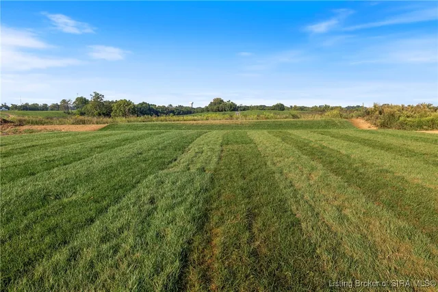 $699,900 | 125 Noblewood Boulevard, Jeffersonville, IN 47130