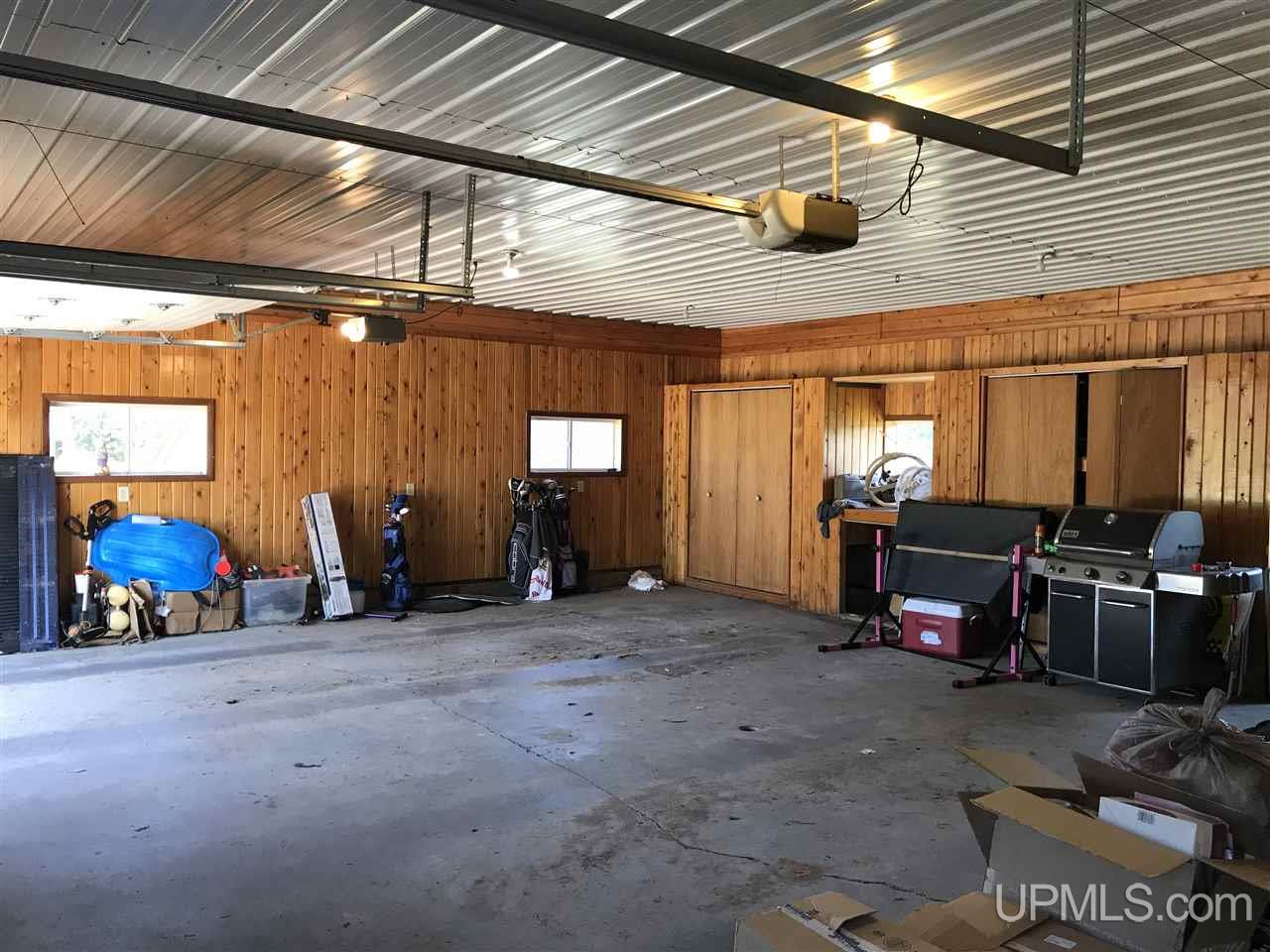 6706 G Road Escanaba, MI 49829 - Photo 21 of 37