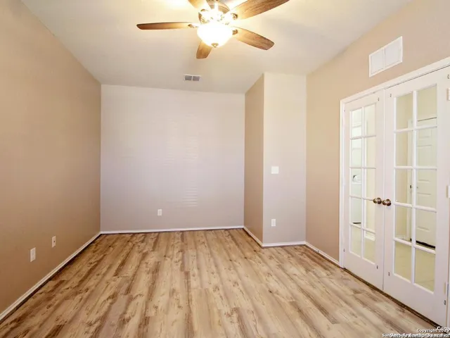 $2,000 | 154 Hidden Knoll, Selma, TX 78154