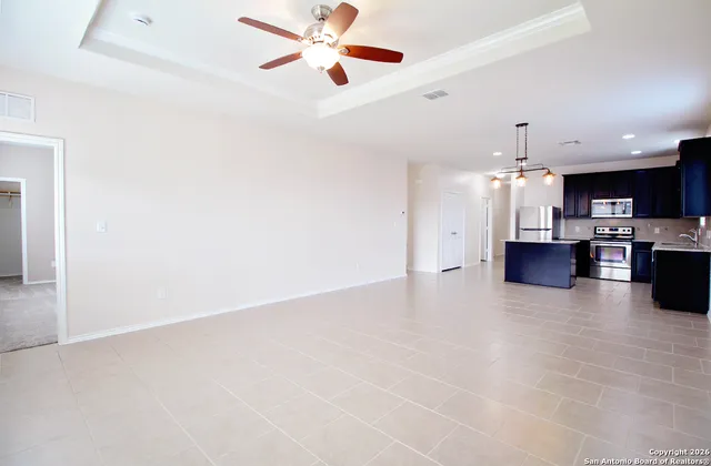 $2,000 | 154 Hidden Knoll, Selma, TX 78154