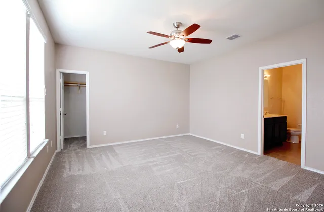 $2,000 | 154 Hidden Knoll, Selma, TX 78154