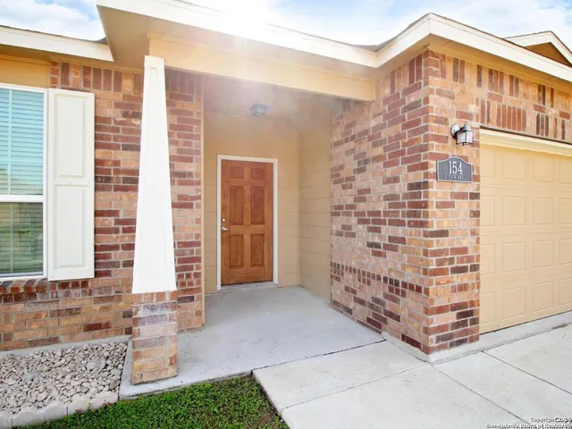 $2,000 | 154 Hidden Knoll, Selma, TX 78154