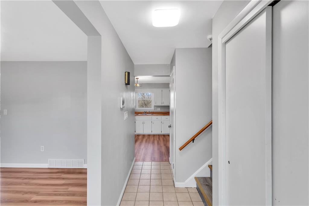 1060 Pittsburgh Road Valencia, PA 16059 - Photo 13 of 45