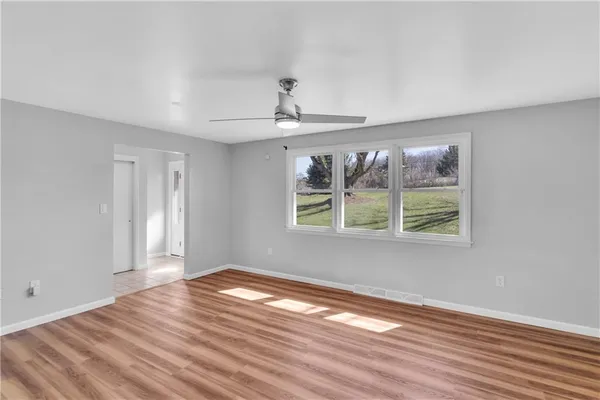 $499,000 | 1060 Pittsburgh Road, Valencia, PA 16059