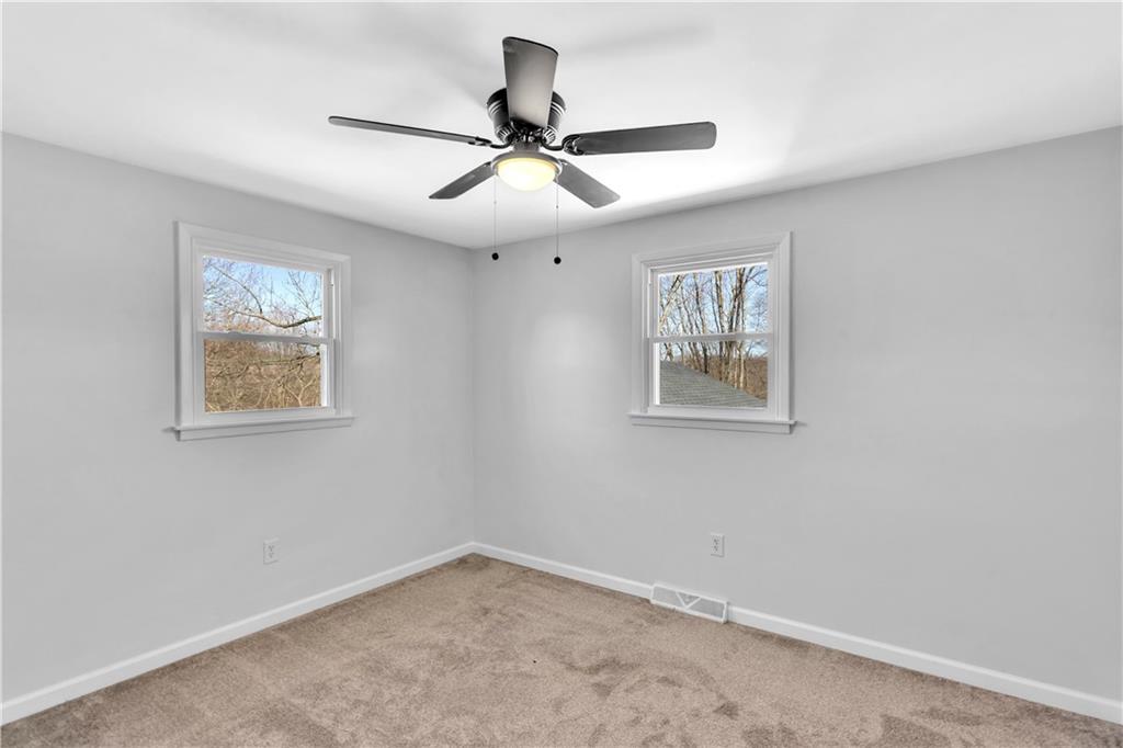 1060 Pittsburgh Road Valencia, PA 16059 - Photo 26 of 45 Upper Lev - BDR 3