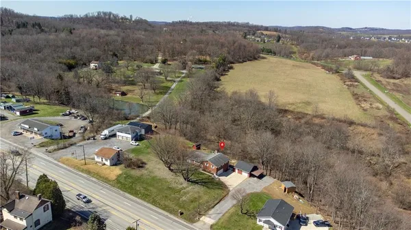 $499,000 | 1060 Pittsburgh Road, Valencia, PA 16059